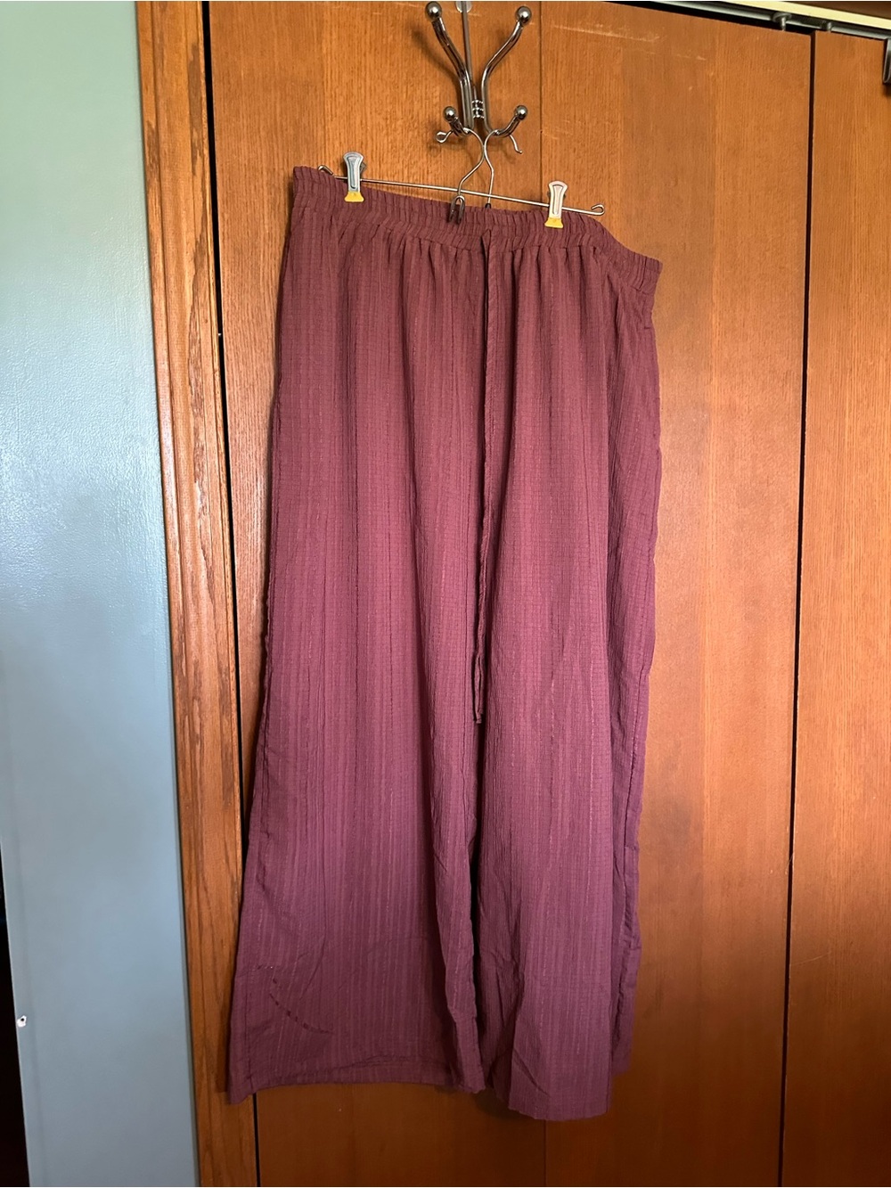 Women’s Relaxed Wide-Leg Pants in Mauve